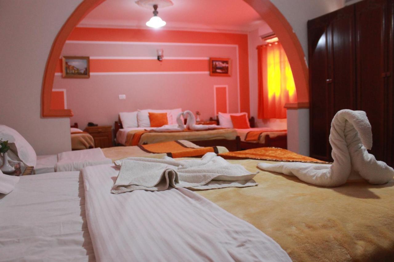Hostal Osiris *